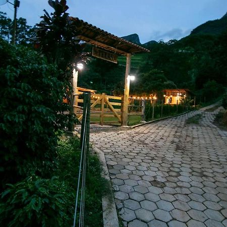 A Loving Farm Cabin Just For You And Your Love! Caparaó Velho Exterior foto