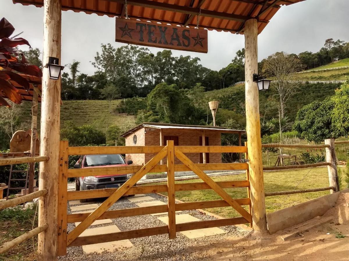 A Loving Farm Cabin Just For You And Your Love! Caparaó Velho Exterior foto