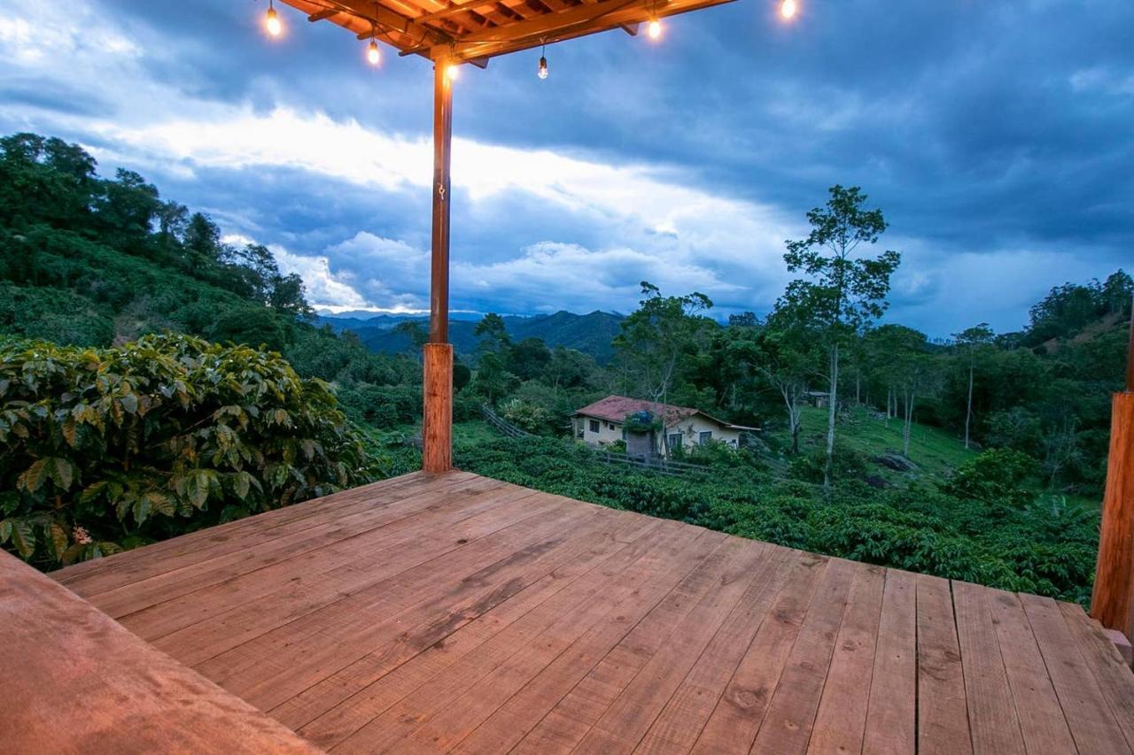 A Loving Farm Cabin Just For You And Your Love! Caparaó Velho Exterior foto